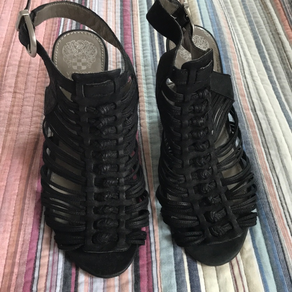 Like new Vince Camuto Shoes